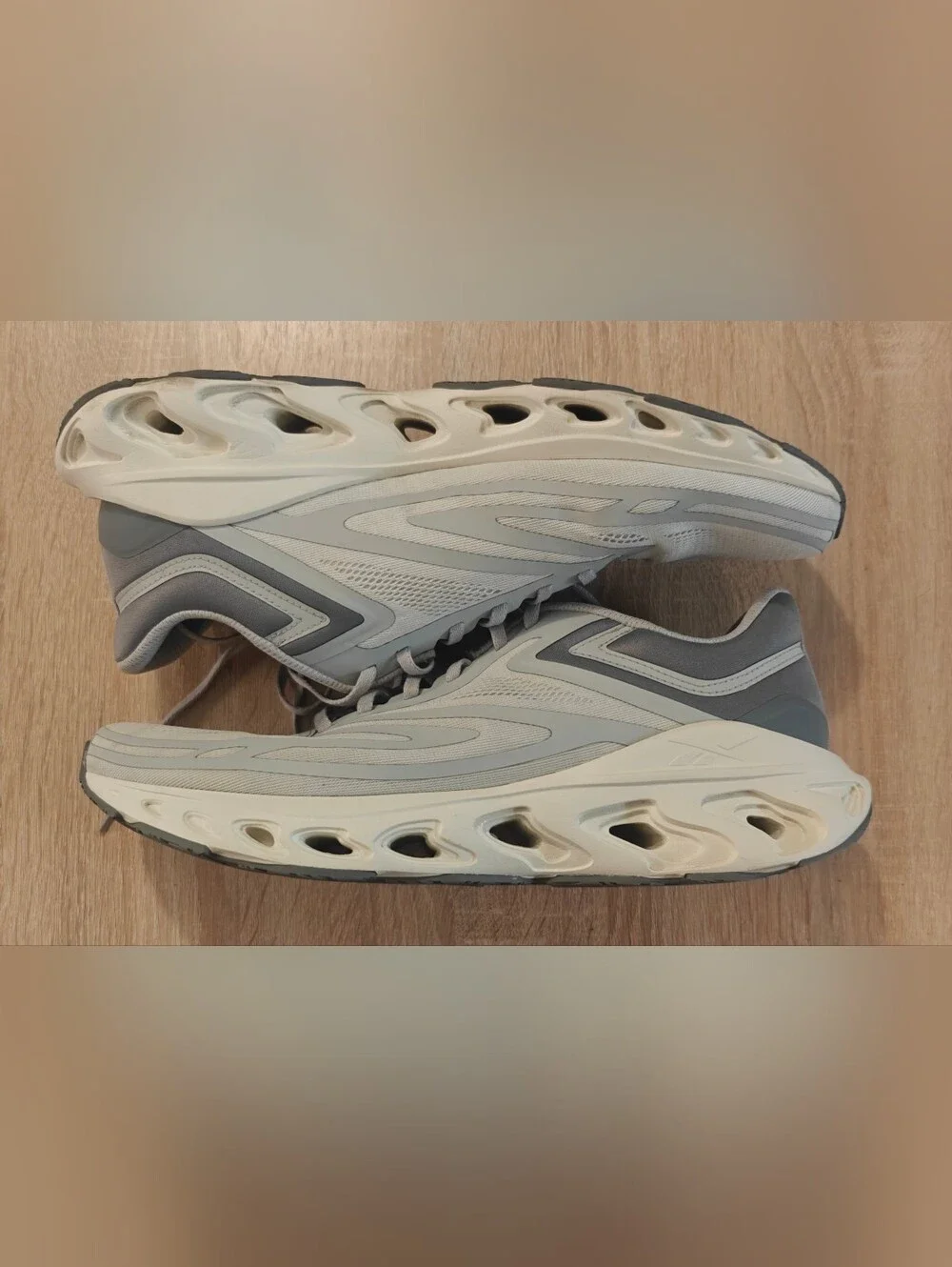 Reebok light gray
